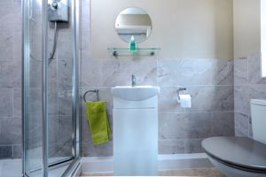 Shower room- click for photo gallery